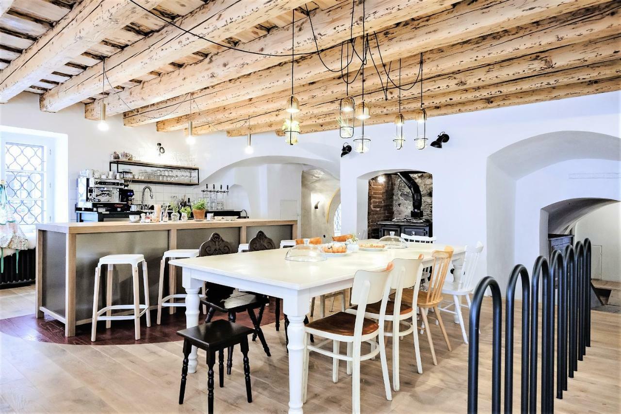 Monastery Garden Bistro & Rooms Český Krumlov Dış mekan fotoğraf